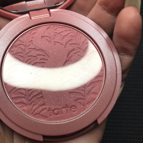 Tarte Amazonian Clay 12-Hour Blush ‘Dazzled’ - Picture 5 of 12